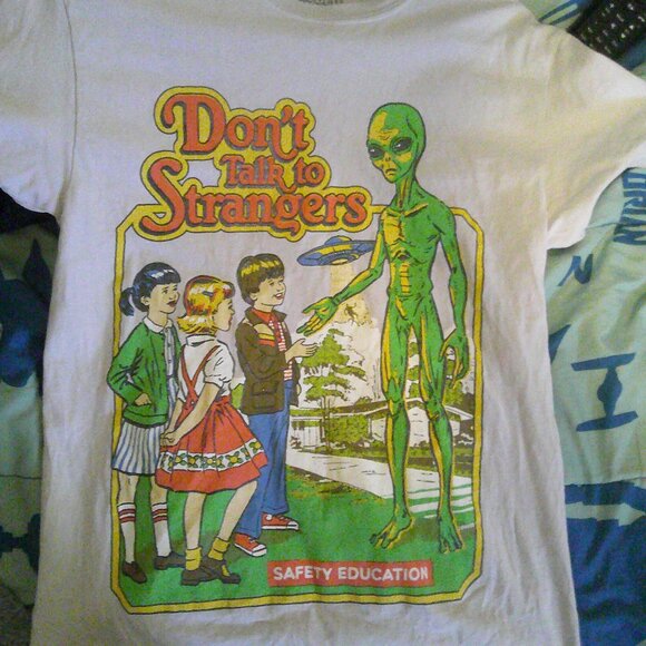 Kids Small Steven Rhodes Alien Safety T Shirt-Good Condition - Picture 1 of 1